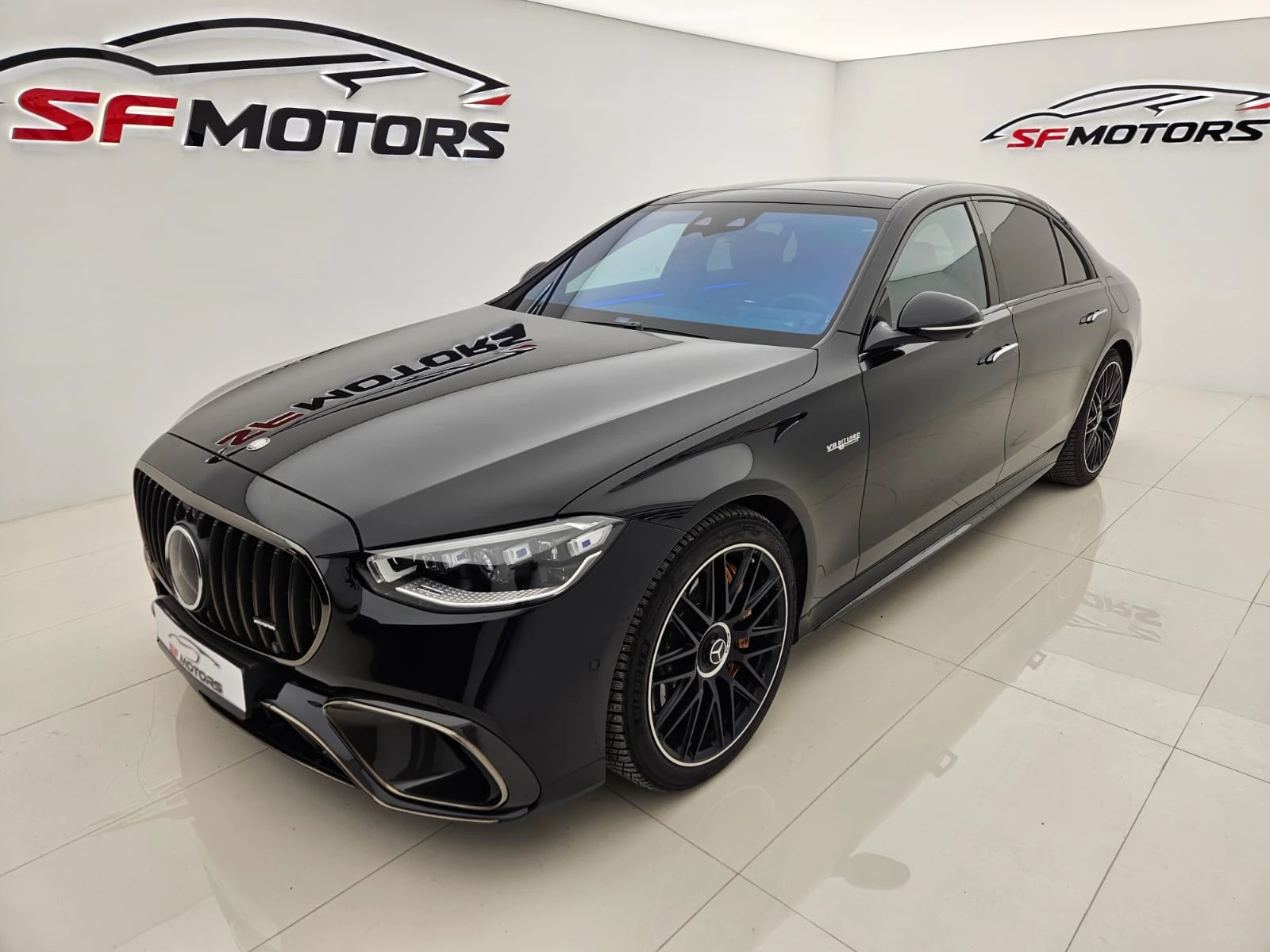 Mercedes-Benz S 63 AMG  4Matic+ L CERAMIC/BURMESTER 3D